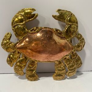 Mixed metals crab belt buckle